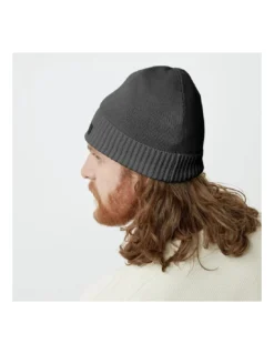 Bonnet Canada Goose Small Tonal Emblem Toque Iron Grey -Hiver Vêtements Magasin bonnet canada goose small tonal emblem toque iron grey 2